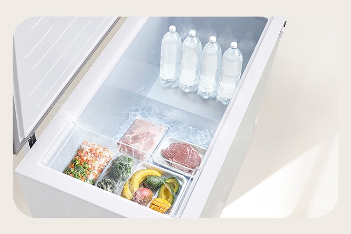 El congelador horizontal de LG con tecnología Full-Surround Freezing mantiene los alimentos frescos de manera uniforme en cada rincón
