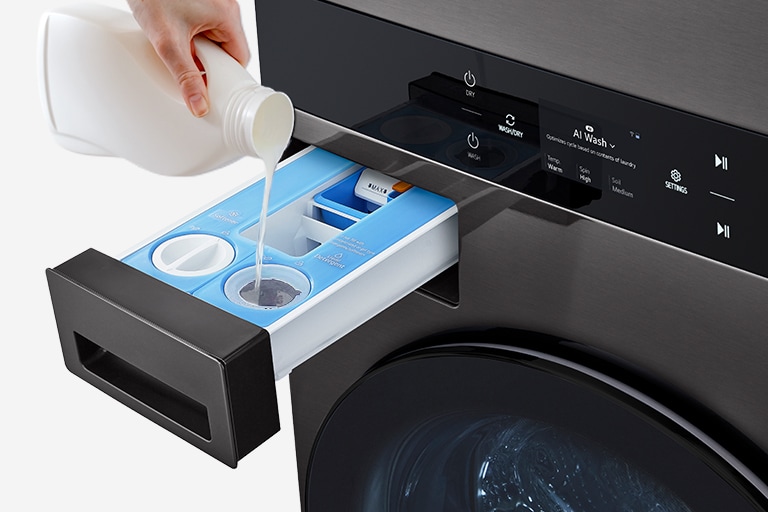 A video of pouring detergent into a detergent container