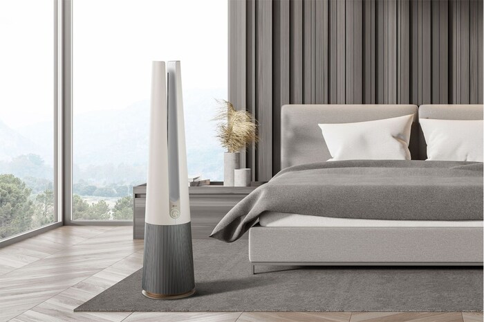 LG PuriCare™ AeroTower™ Air Purifying Fan in Beige with HEPA Filter and UVnano™ Technology , FS15GPBK0
