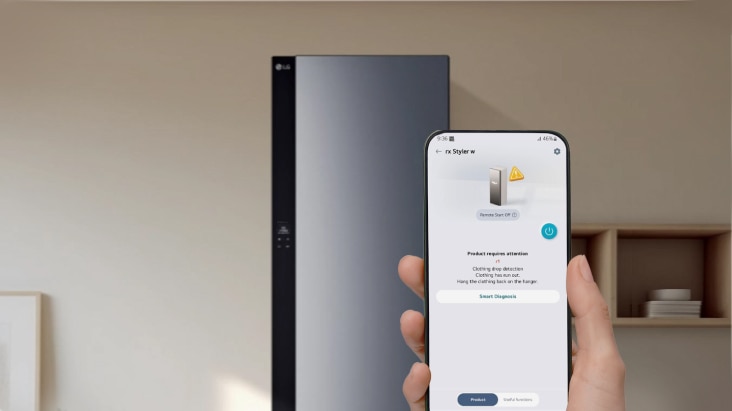 Video of detecting clothes falling from the hanger and notification via the LCD screen of the Styler® or in the ThinQTM app Video of detecting clothes falling from the hanger and notification via the LCD screen of the Styler® or in the ThinQTM app