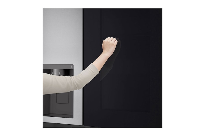 LG 24.5 Cu. Ft. InstaView™ Side by Side Refrigerator with Ice and Water Dispenser, RVS-G245PZ