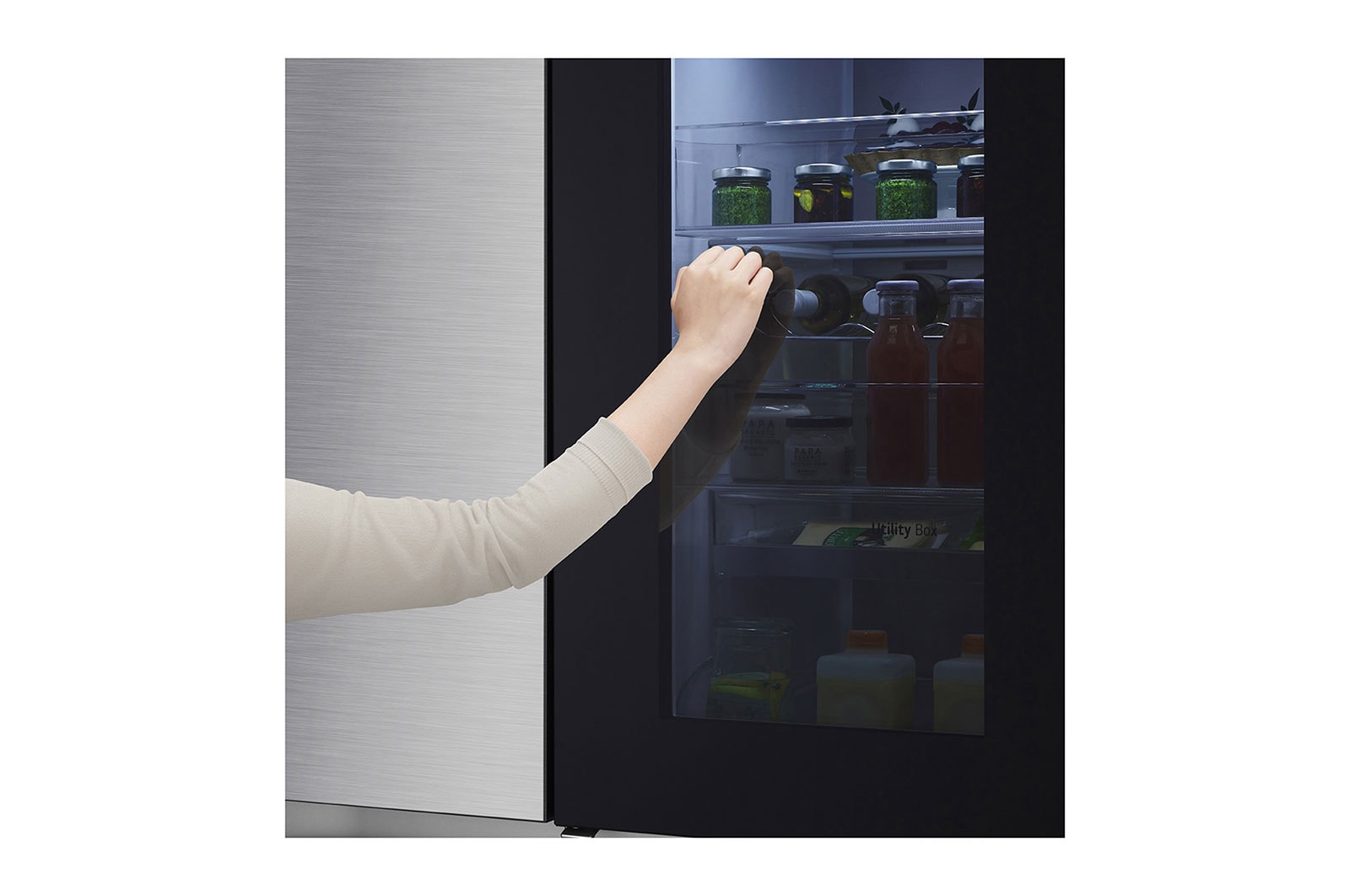 LG 24.5 Cu. Ft. InstaView Side-by-Side Refrigerator in Noble Steel, RVS-Q245NS