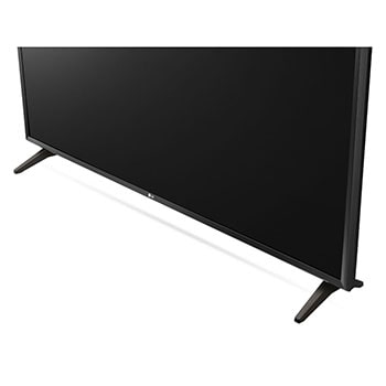 LG 83 Inch LG OLED evo AI C5 4K Smart TV 2025 & LG LQ63 32 inch Smart TV, OLED8332LQ