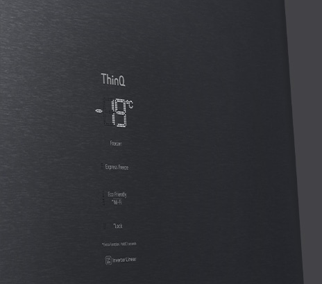 Metalowe przyciski dotykowe są wyróżnione na obrazie i oznaczone jako „Metal Touch Display”.