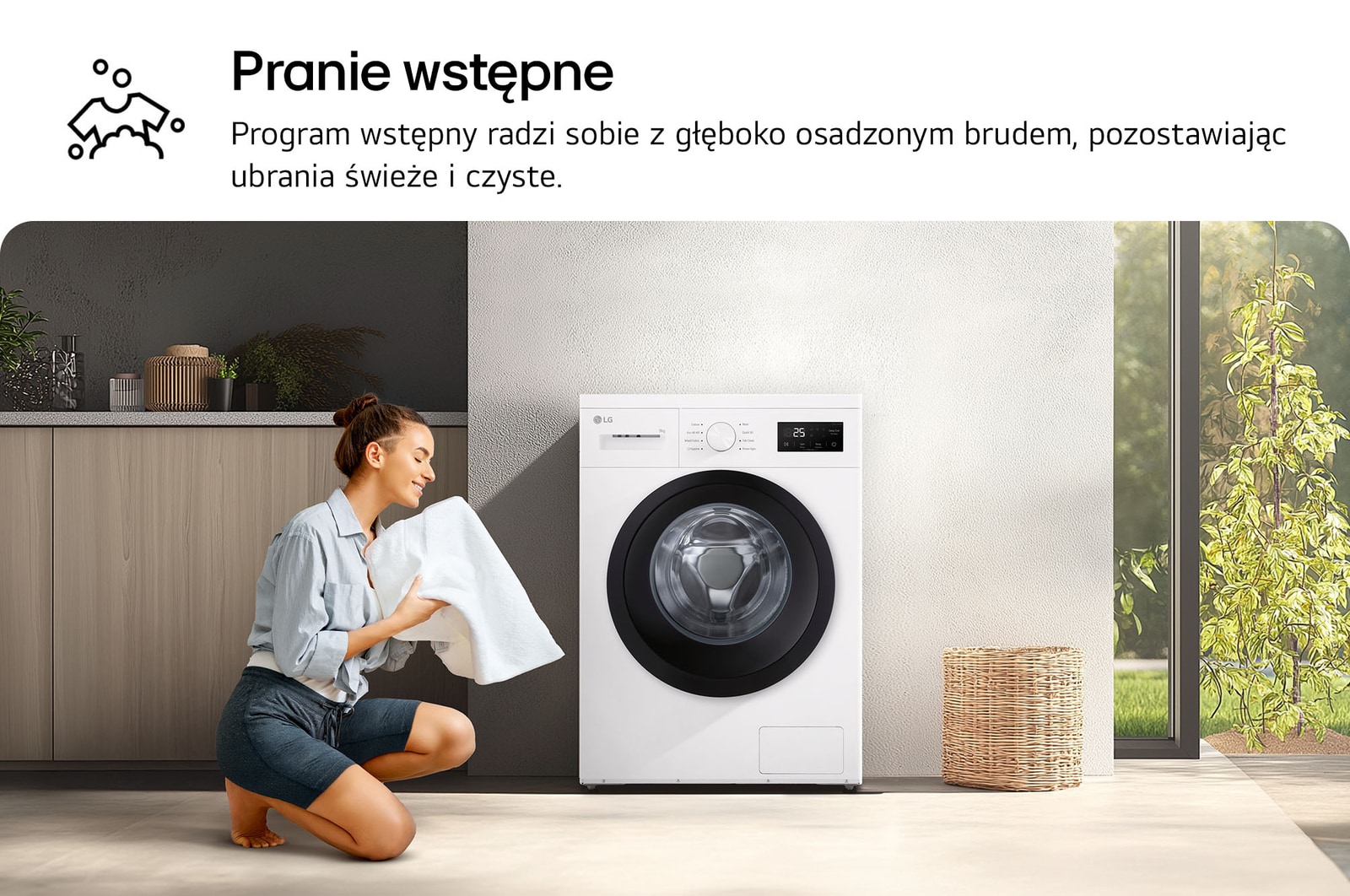 Program higieniczny pralki LG F4A10S7NWK pokazany na przykładzie prania pluszowej zabawki i białych tkanin wewnątrz bębna.