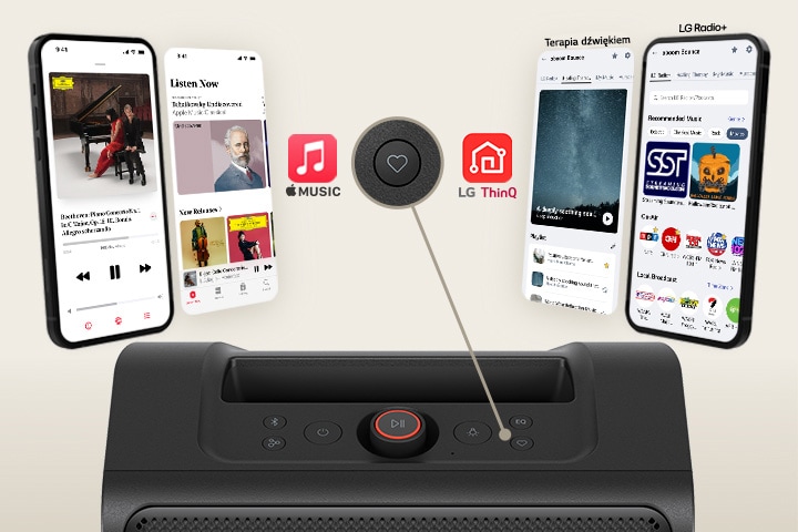 Po lewej i prawej stronie obrazy aplikacji na telefonie. Po lewej logo Apple Music, po prawej logo LG ThinQ. Na dole górna część xboom Stage 301 z wyróżnionym „Moim przyciskiem”.
