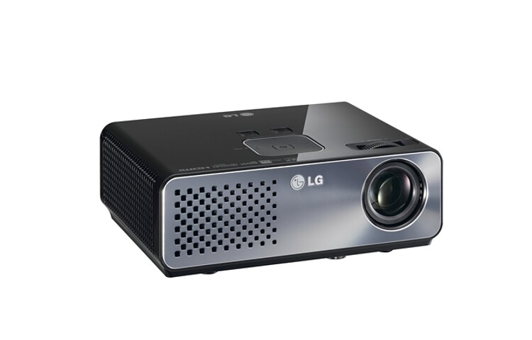 LG Nowy, mobilny projektor LG Electronics sprawi, że mecze Euro 2012 oglądane na dużym ekranie będą jeszcze bardziej emocjonujące., HW300Y