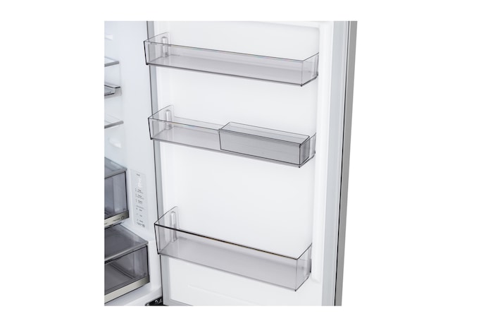 Widok z przodu na lodówkę z zamrażarką LG (GBBS726CEV), przedstawiający otwór wentylacyjny DoorCooling+™