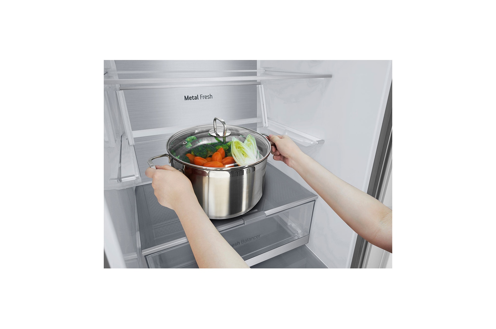 LG Lodówko-zamrażarka LG | srebrna | 2.03 m | klasa D | DoorCooling+™ | Total No Frost | ZeroClearance | Dyspenser na wodę | GBV7272DPY, GBF7272DPY