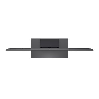 Uma família sentada num sofá virada para uma LG QNED TV montada na parede por cima de uma LG Soundbar com uma menina a apontar para um ecrã onde vemos dois golfinhos. O título fala de como cada ação é mais emocionante num ecrã gigante.