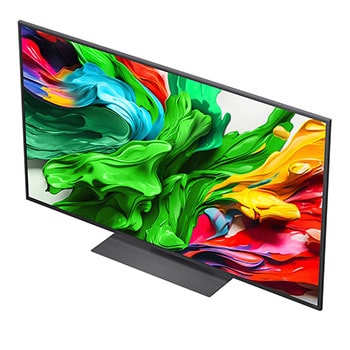 O processador alpha 7 IA de 8.ª geração acende a amarelo e raios coloridos de luz saem do mesmo. O título fala sobre como o processador entrega qualidade 4K, cores impressionantes e luminosidade.