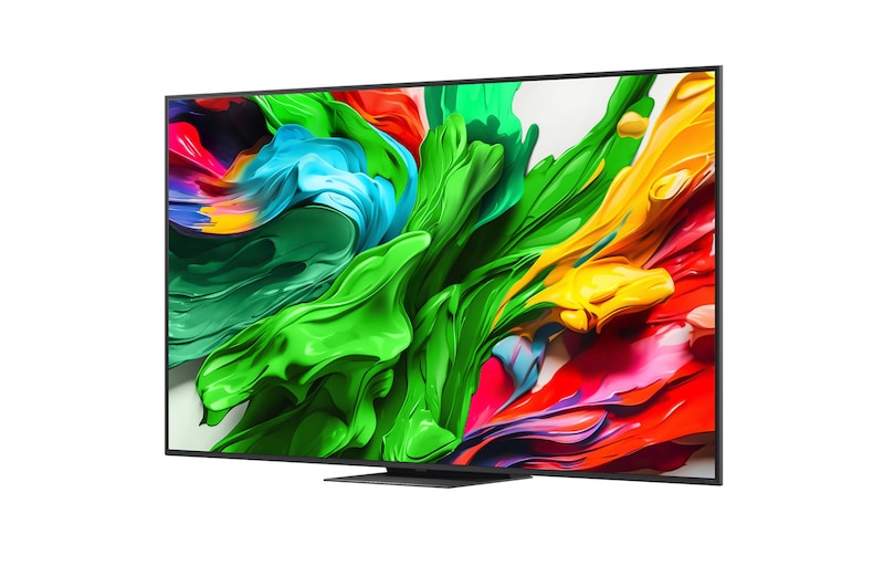 Salpicos de tinta explodem de cima para baixo em diversas cores. Certificação Intertrek para um volume de cores a 100 % para DCI-P3. O título fala da nova e única tecnologia de ampla gama de cores da LG que lhe permite ver cores vívidas no seu ecrã.
