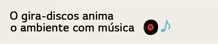 O título diz: O gira-discos anima o ambiente com música
