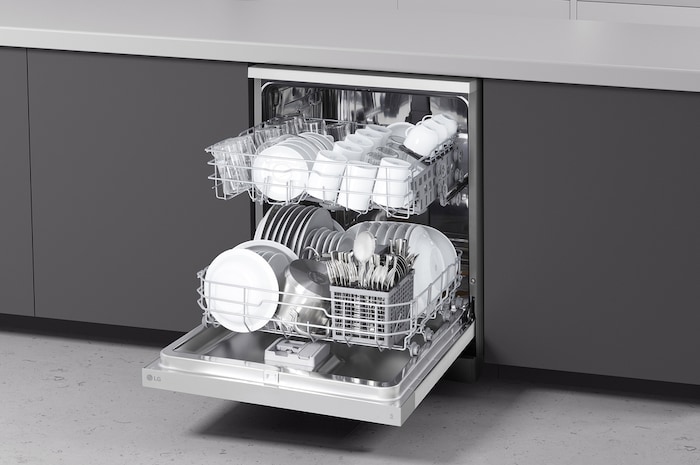 LG Máquina de lavar loiça | Prateado | Eficiência Energética D | Motor Direct Drive Inverter™ | QuadWash™ | EasyRack™, DF142FV