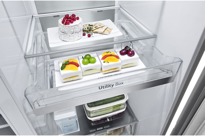 storage bottom view with food