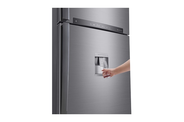 side perspective view