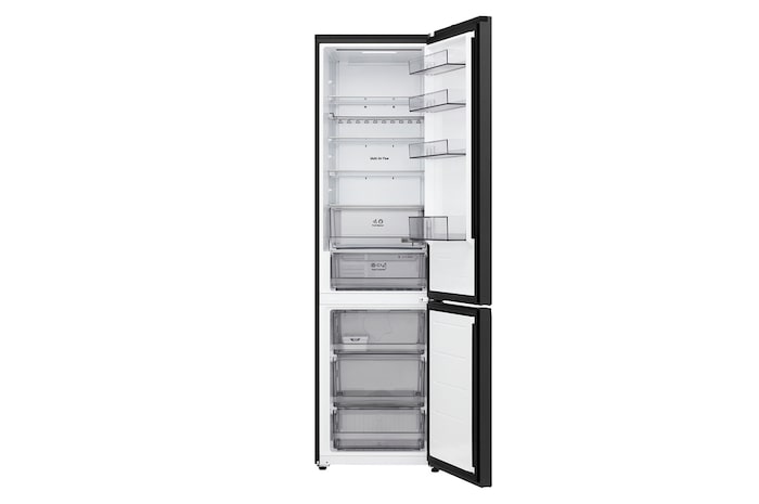 Vista superior do frigorífico combinado LG (GBBW726AEV) preto mate à esquerda e parede do armário à direita