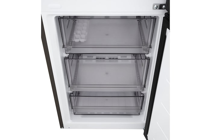 Vista frontal do frigorífico combinado LG (GBBSJ1CCEP) a mostrar a ventilação DoorCooling+™