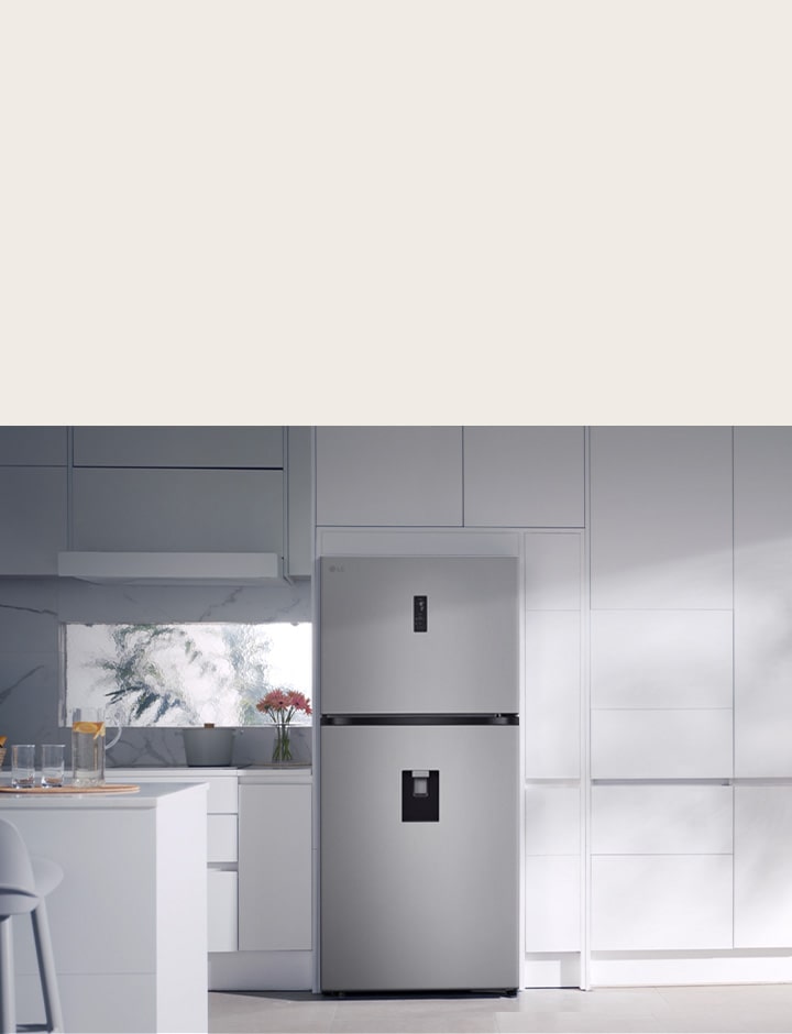 Frigorífico LG com tecnologia Smart Fresh Air que otimiza a refrigeração com base nos padrões de utilização para melhorar a eficiência energética.