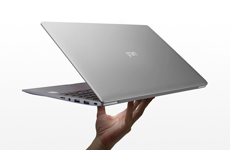 Ecrã Touch de 15,6 polegadas e 1130 g