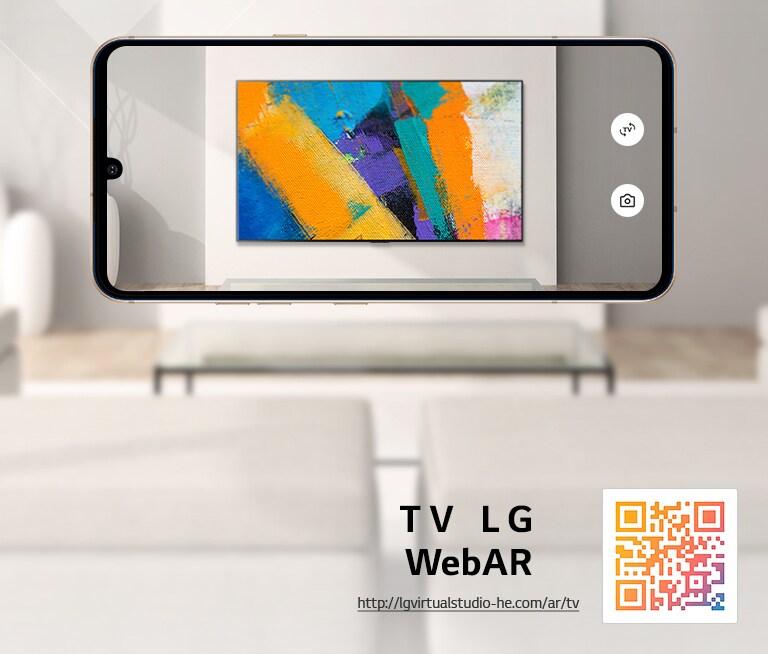 Isto é uma simulação de uma imagem Web AR de uma LG TV OLED. Imagens de um smartphone sobrepõem-se a um espaço minimalista. Há um código QR no canto inferior direito.