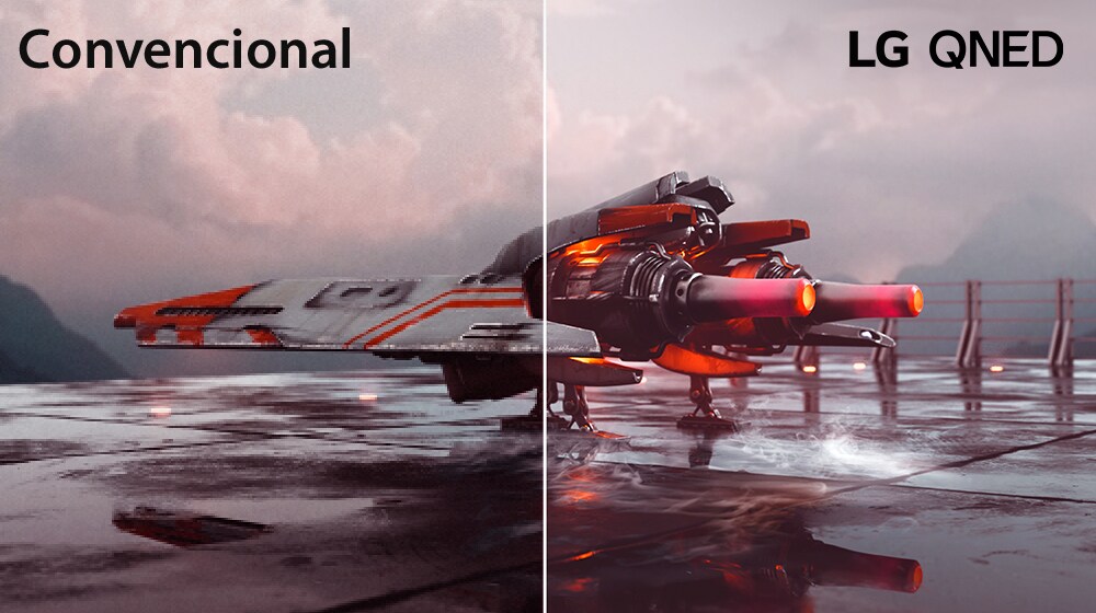 Um caça vermelho e a imagem dividida em dois: a metade esquerda da imagem parece menos colorida e ligeiramente mais escura, a imagem direita é mais brilhante e colorida. No canto superior esquerdo da imagem aparece Convencional e no canto superior direito está o Logótipo LG QNED.