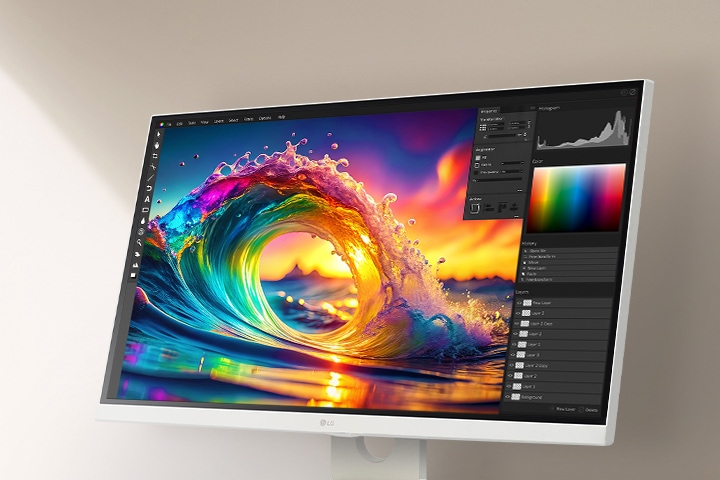 LG Smart Monitor em utilização para trabalho e criação de conteúdos	