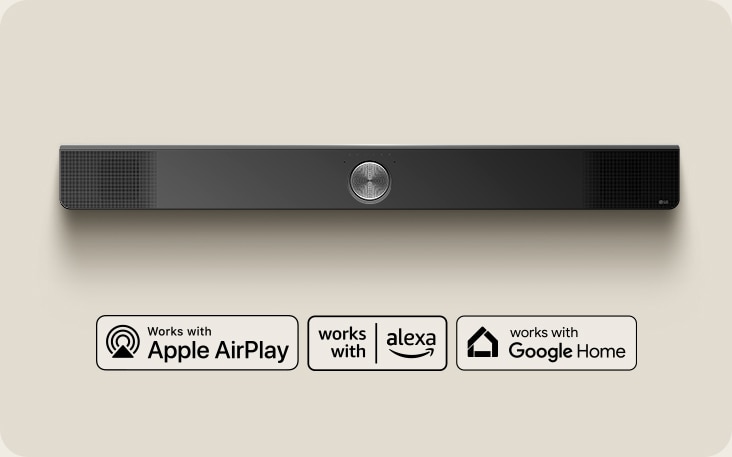 صورة علوية لمكبر صوت LG Soundbar. شعار Apple AirPlay شعار Amazon Alexa شعار Google Home