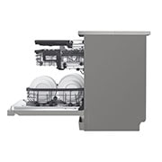 side door open with vessels