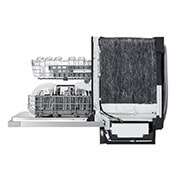 Side view open with vessels