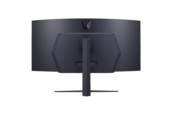 LG شاشة ألعاب منحنية UltraGear™ OLED مقاس 45 بوصة بدقة WQHD مع معدل تحديث يبلغ 240 هرتز ووقت استجابة يبلغ 0.03 مللي ثانية, 45GR95QE-B
