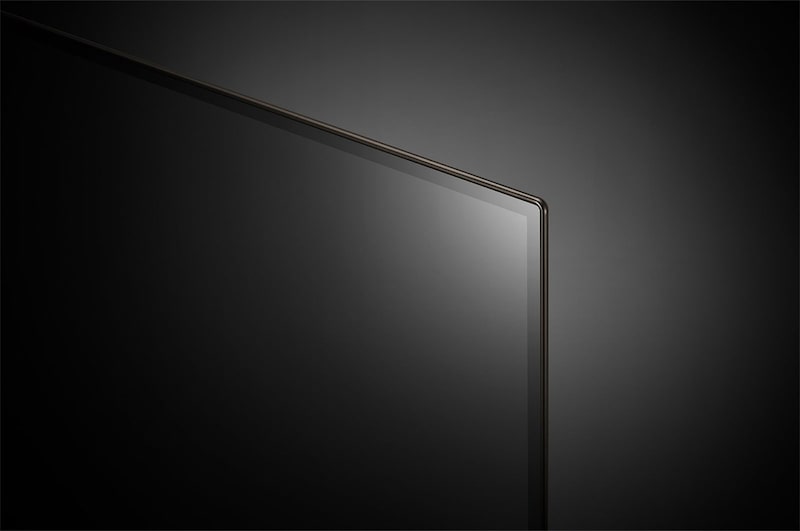 صورة مقربة من الحافة العلوية لتلفزيون LG OLED evo TV،‏ OLED C4