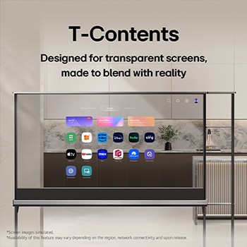 تعرض شاشة LG SIGNATURE OLED T مشهد حوض سمك مع سمك يسبح على شاشته الشفافة.
