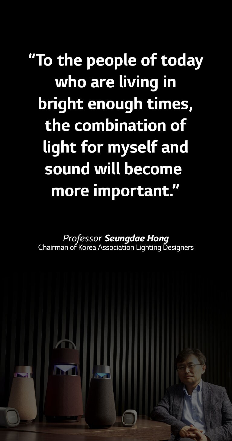 The XBOOM 360 XO3's red light is on.