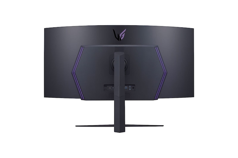 LG 45'' UltraGear™ OLED Curved Gaming Monitor WQHD with 240Hz Refresh Rate .03ms Response Time, 45GR95QE-B
