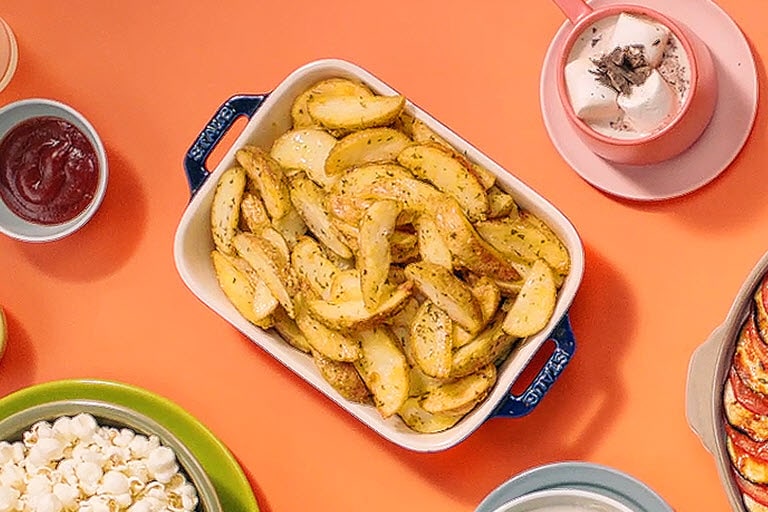 It shows a wedge potato fried byLG NeoChef™ 