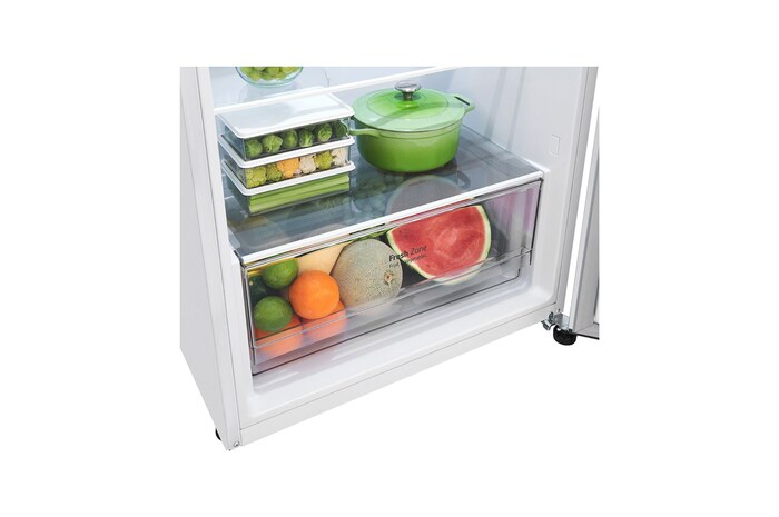 Bottom drawer with food