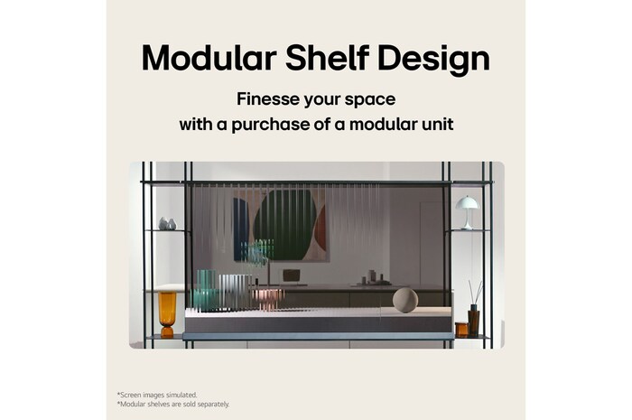 Vardagsrum med en väggmonterad LG OLED TV. På TV:n visas en bergskedja mot en mörk kvällshimmel fylld av stjärnor. Den här scenen är delad på mitten för att visa hur Perfect Black levererar äkta svärtor oavsett om det är ljust eller mörkt omkring dig. Den ena sidan av scenen visar en mattare, gråare version av landskapet med texten Matt skärm. Den andra sidan visar en mer tilltalande bild med ett större dynamiskt omfång av svärtor och högdagrar. Denna har texten Perfekta svärtor. Logotypcertifiering syns också, Perfect Black-teknik levererar svärtor mörkare än eller lika med 0,24 nit upp till 500 lux. En textbubbla vid dess sida lyder Kontrollera Perfect Black-certifieringsmärket.
