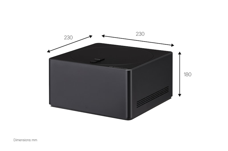 Rymligt vardagsrum med utsikt över en stad. LG OLED TV står på ett stativ. Den superslimmade designen gör att skärmen känns uppslukande.  Zero Connect Box är synlig, men dold. 