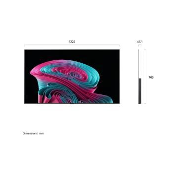 LG OLED evo AI C6 med Brightness Booster visar en mörk scen där en briljant upplyst påfågel sprider sina strålande, lysande fjädrar och levererar ljusare högdagrar med förbättrad detalj och slående kontrast.