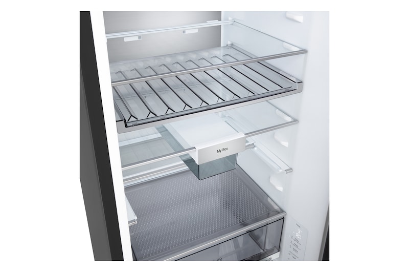 Vy framifrån av LG kyl/frys (GBBS726CPY) som visar DoorCooling+™-ventil