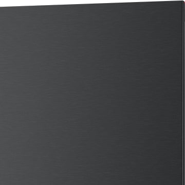 Färgkarta för Essence Matte Blackfärgen.