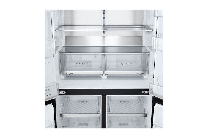 Bottom tray view without food