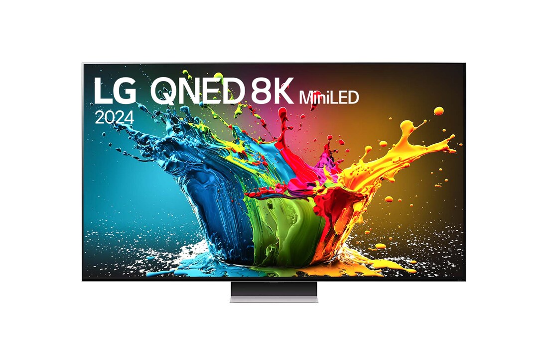 Vy framifrån av LG QNED TV, QNED99 med texten LG QNED 8K MiniLED, 2025, och logotypen för webOS Re:New Program på skärmen