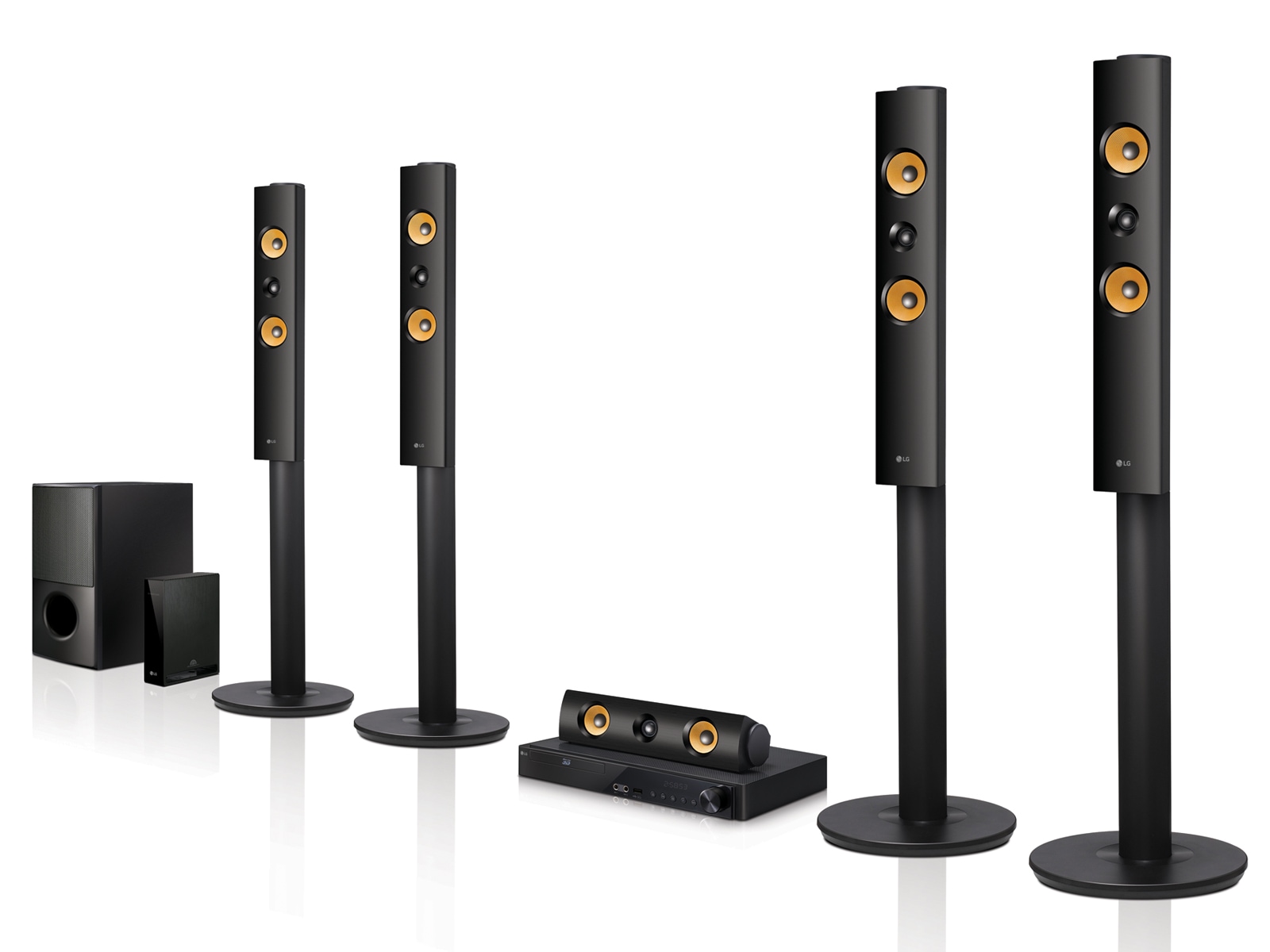 Vy framifrån av 5.1-kanals Smart Home Cinema 3D Blu-ray™-/ DVD-hemmabiosystem LHB755W