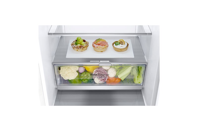 LG 1.86M 341L Kombinerad kyl/frys(Vit) - Energiklass E, Door Cooling™ och Smart Diagnosis™ med Wi-Fi, GBB71SWDMN