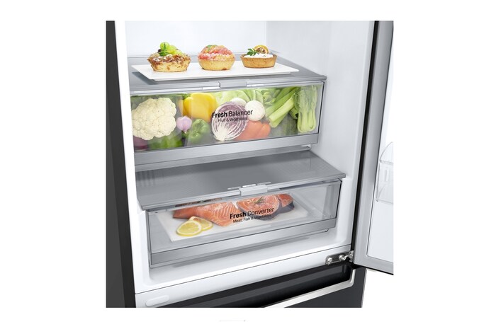 LG 2.03M 384L Kombinerad kyl/frys(Matte Black) - Energiklass D, Door Cooling™, GBB72MCEGN