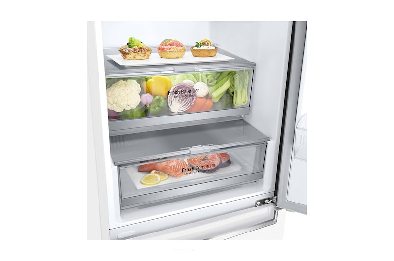 LG 2.03M 384L Kombinerad kyl/frys(Vit) - Energiklass D, Door Cooling™ och Smart Diagnosis™ med Wi-Fi, GBB72SWDFN