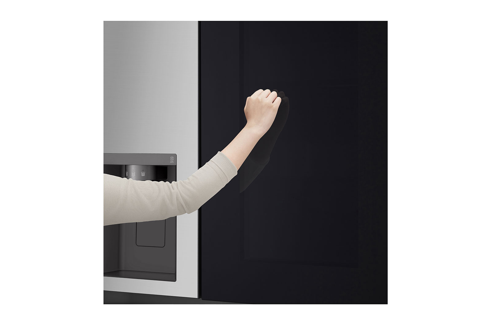 LG 635L InstaView™ Side by Side (Prime Silver), Energiklass E, Vatten/is utan röranslutning, Smart Diagnosis™ med Wi-Fi, GSGV81PYLL