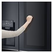 LG 625L InstaView Door in Door™ Side by Side (Matte Black) - Energiklass F, Vatten/is via röranslutning, Smart Diagnosis™ med Wi-Fi, GSX960MCVZ